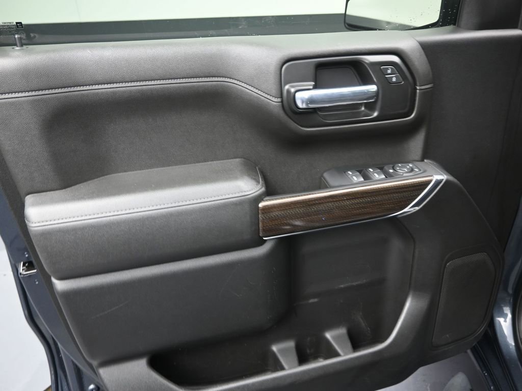 Used 2021 Chevrolet Silverado 1500 RST image 12