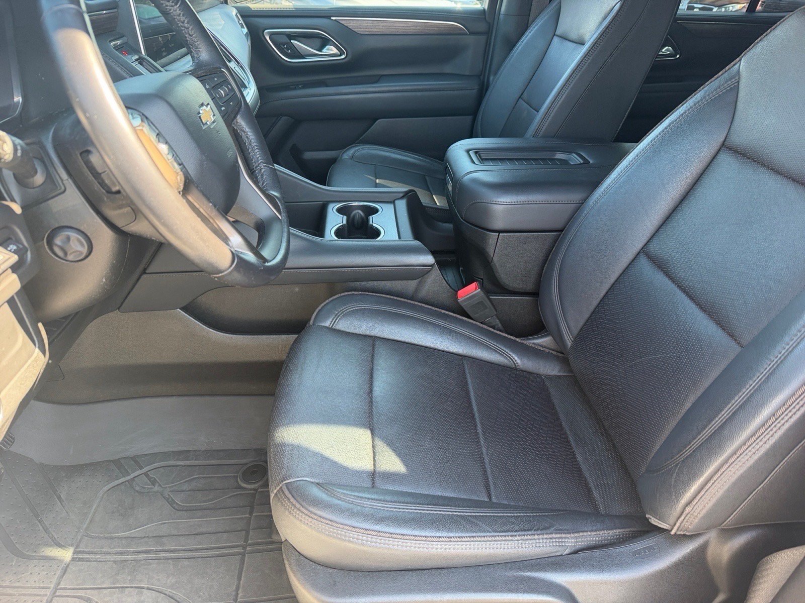 Used 2022 Chevrolet Tahoe High Country AWD/4WD image 12