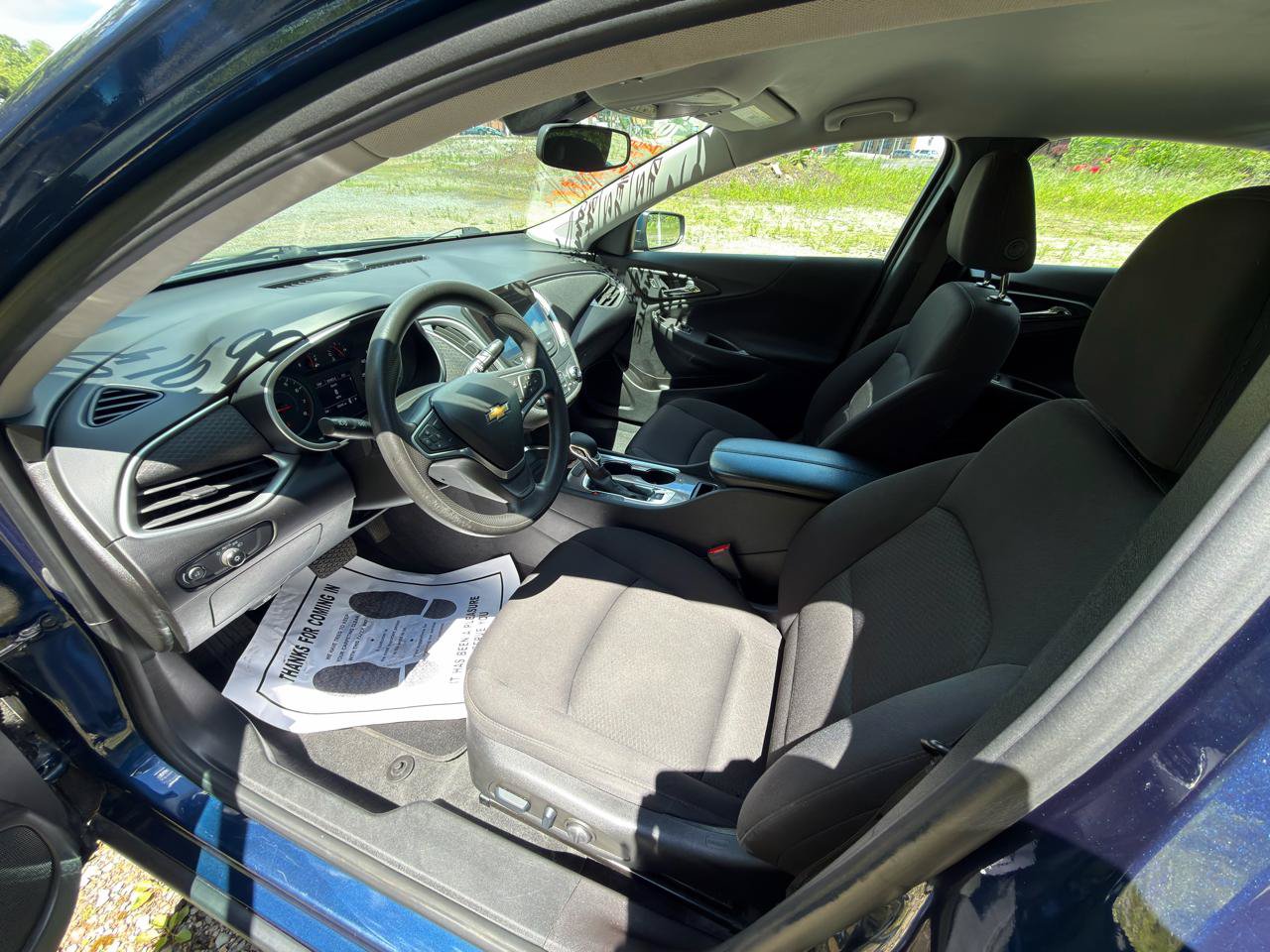 Used 2022 Chevrolet Malibu LT FWD image 9