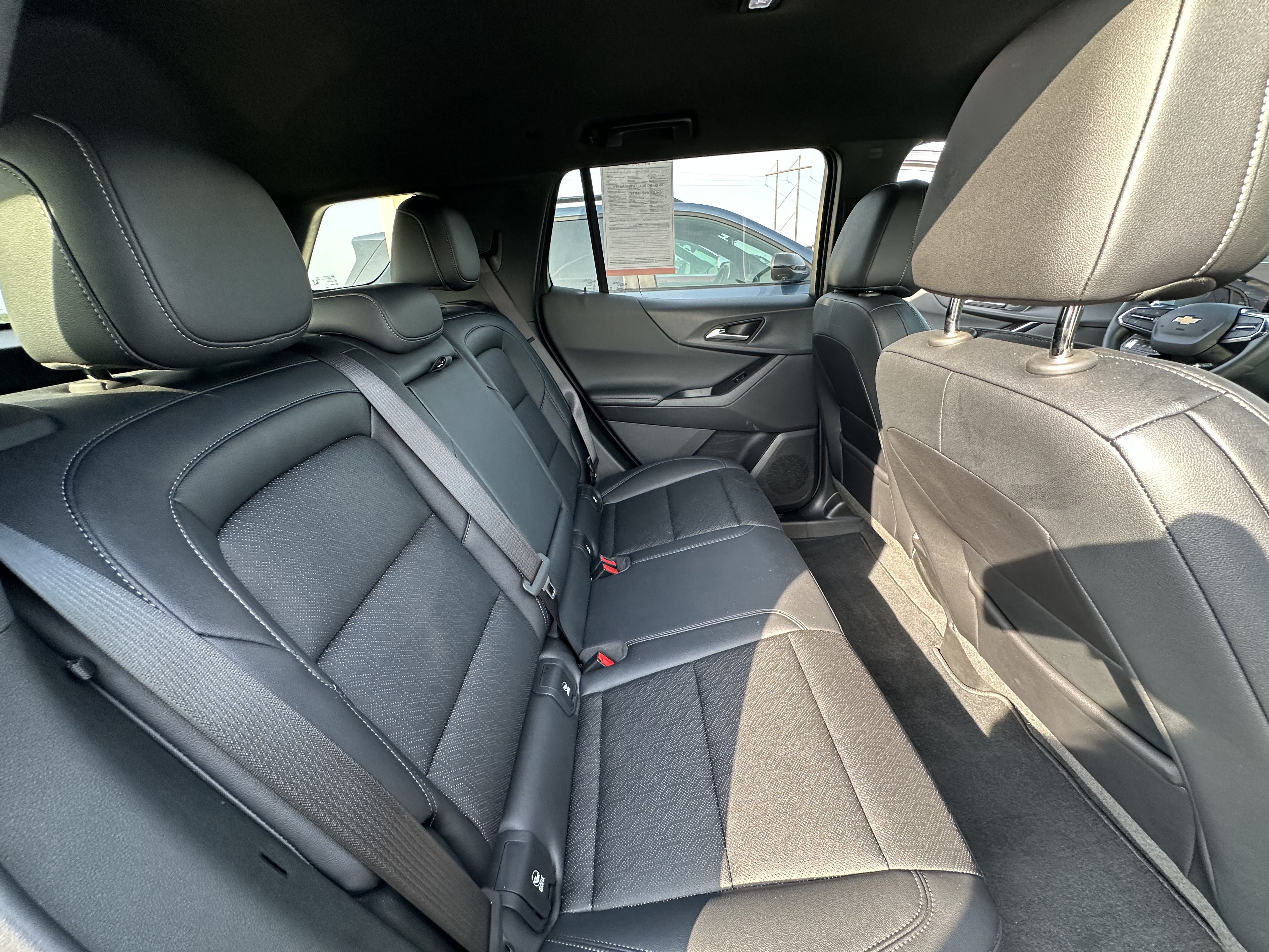 Certified 2026 Chevrolet Equinox LT w/ Convenience Package II AWD/4WD image 30