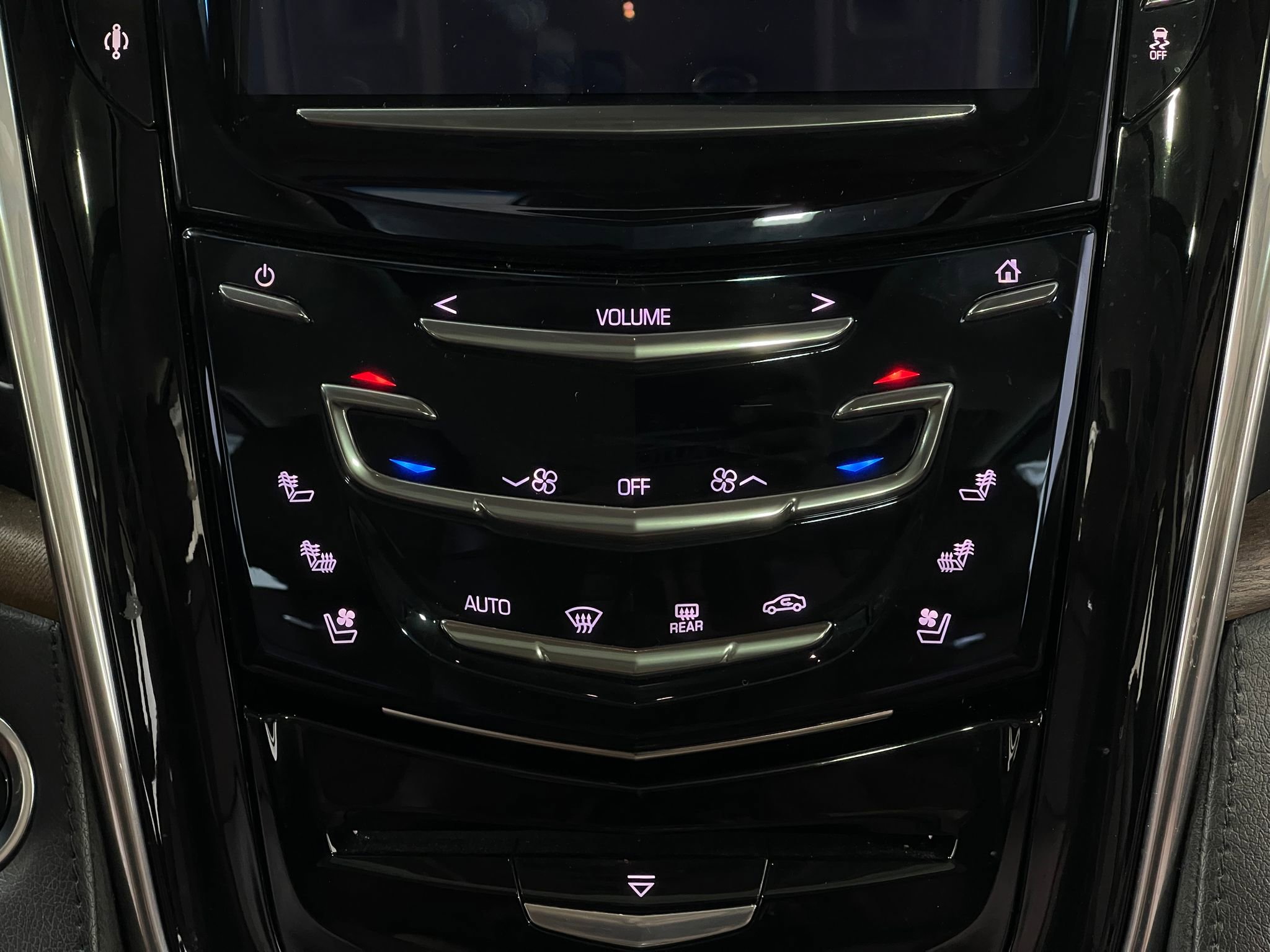 Used 2016 Cadillac Escalade ESV Luxury image 23