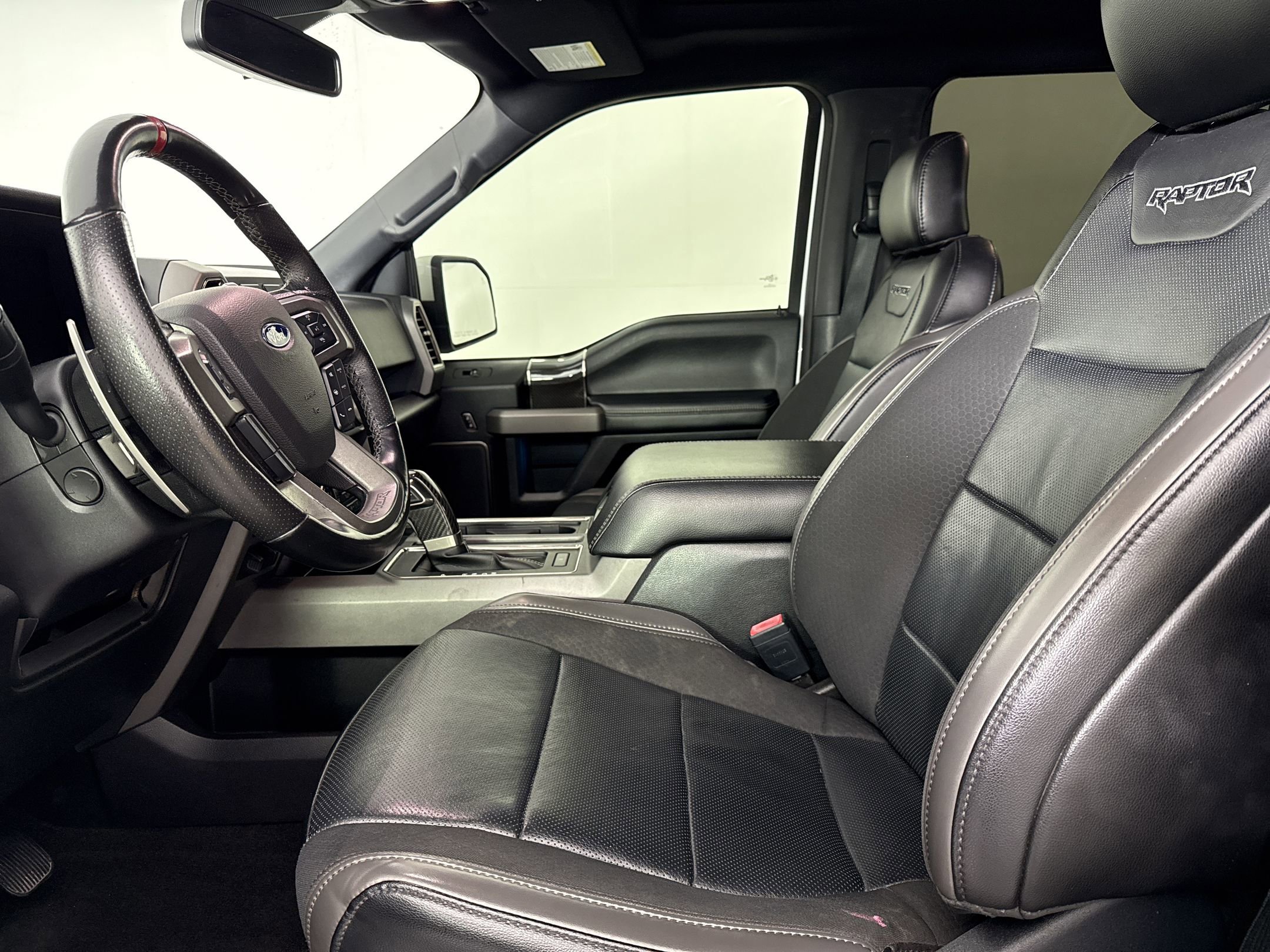 Used 2020 Ford F150 Raptor w/ Equipment Group 802A Luxury image 5