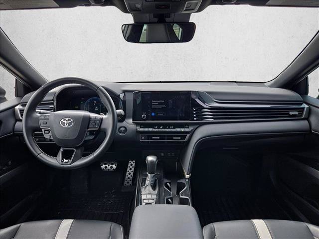 Used 2025 Toyota Camry SE w/ Convenience Package FWD image 16