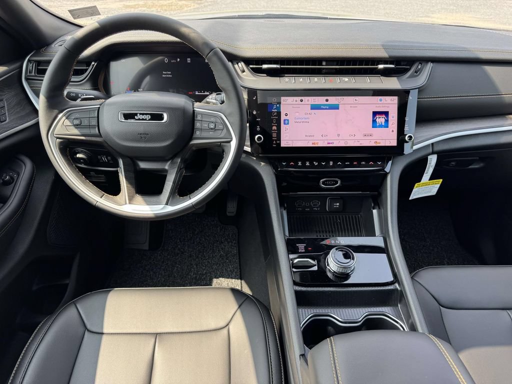 New 2026 Jeep Grand Cherokee Limited AWD/4WD image 17