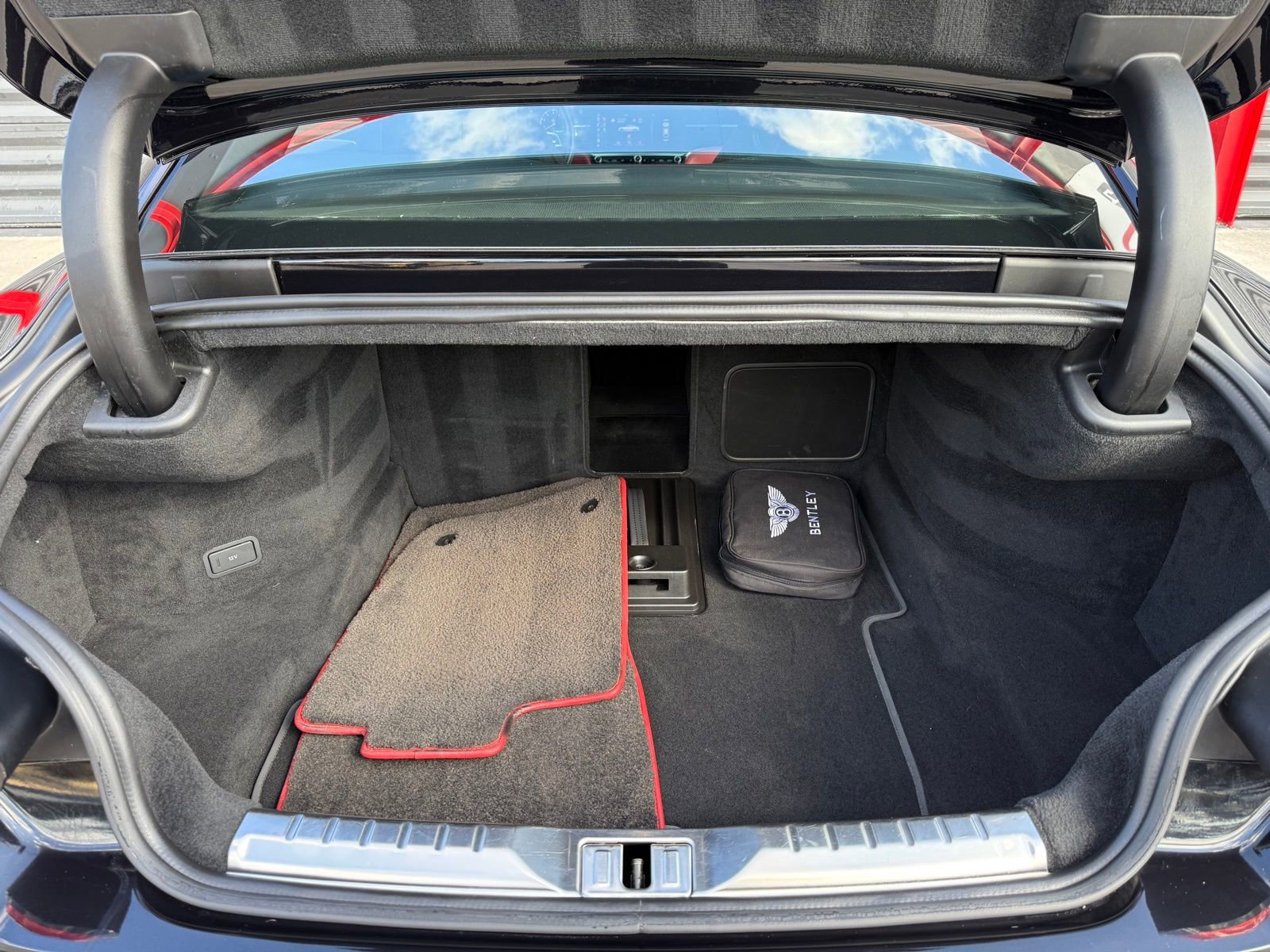 Used 2020 Bentley Continental GT V8 First Edition image 27