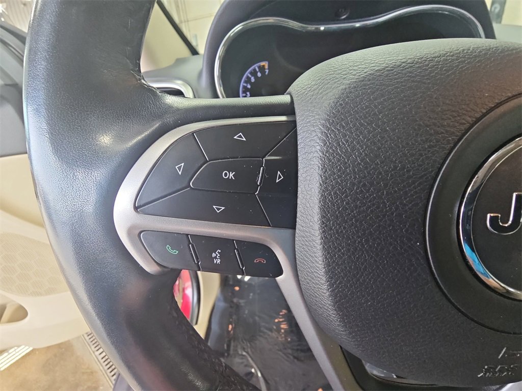 Used 2020 Jeep Grand Cherokee Limited w/ Trailer Tow Group IV image 16