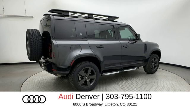 Used 2022 Land Rover Defender 110 X-Dynamic SE image 2