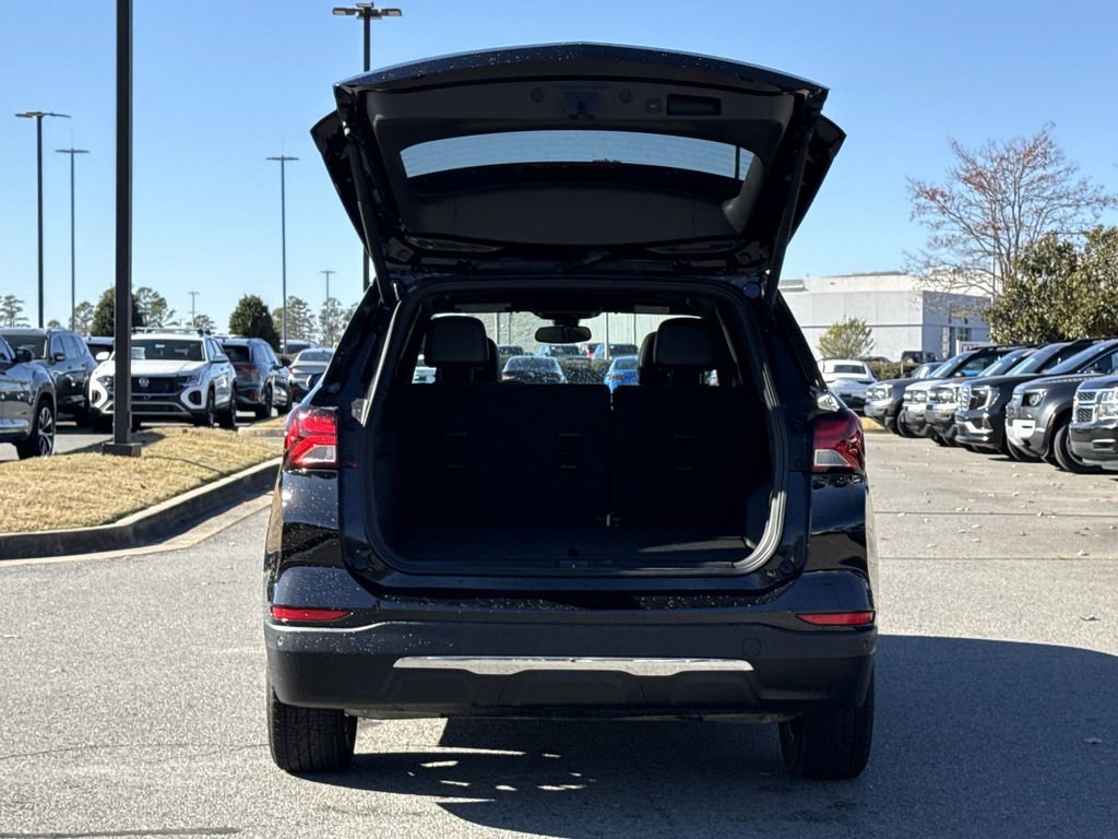 Used 2023 Chevrolet Equinox Premier image 15