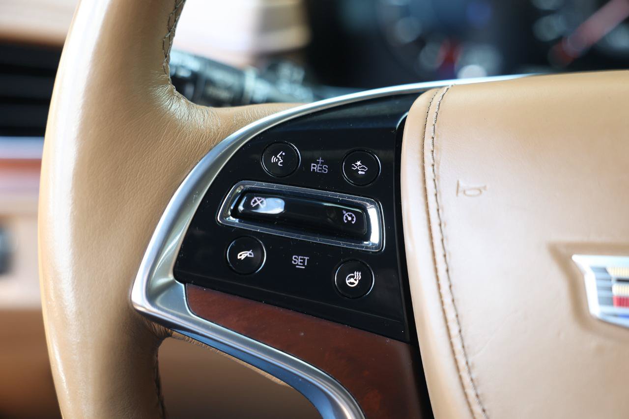 Used 2017 Cadillac Escalade ESV Platinum RWD image 29