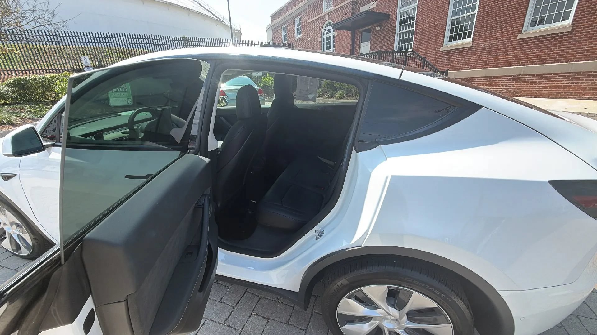 Used 2022 Tesla Model Y Long Range AWD/4WD image 5