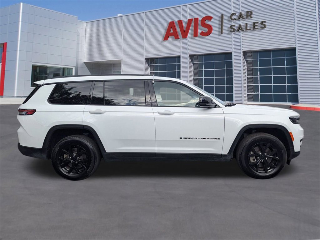 Used 2024 Jeep Grand Cherokee L Laredo image 5
