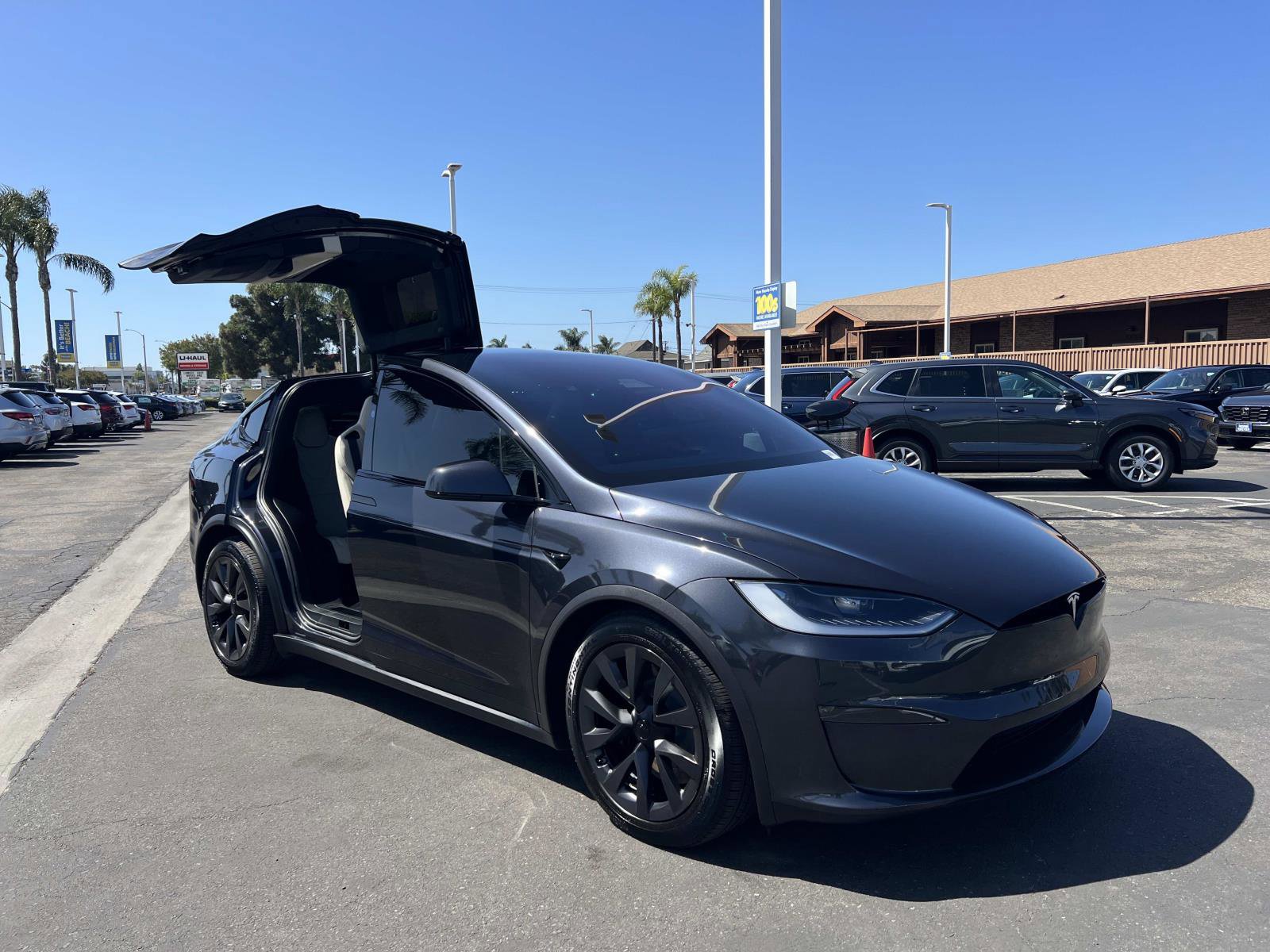 Used 2024 Tesla Model X AWD/4WD image 33