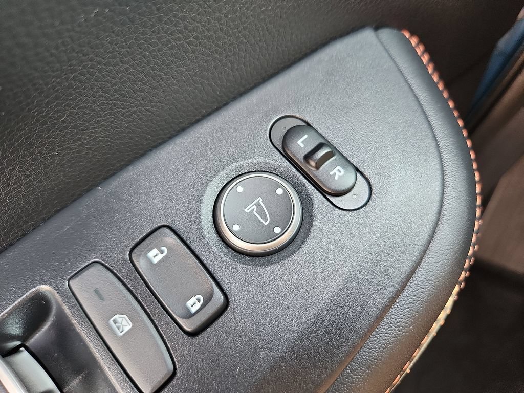 Used 2024 Honda HR-V Sport image 17