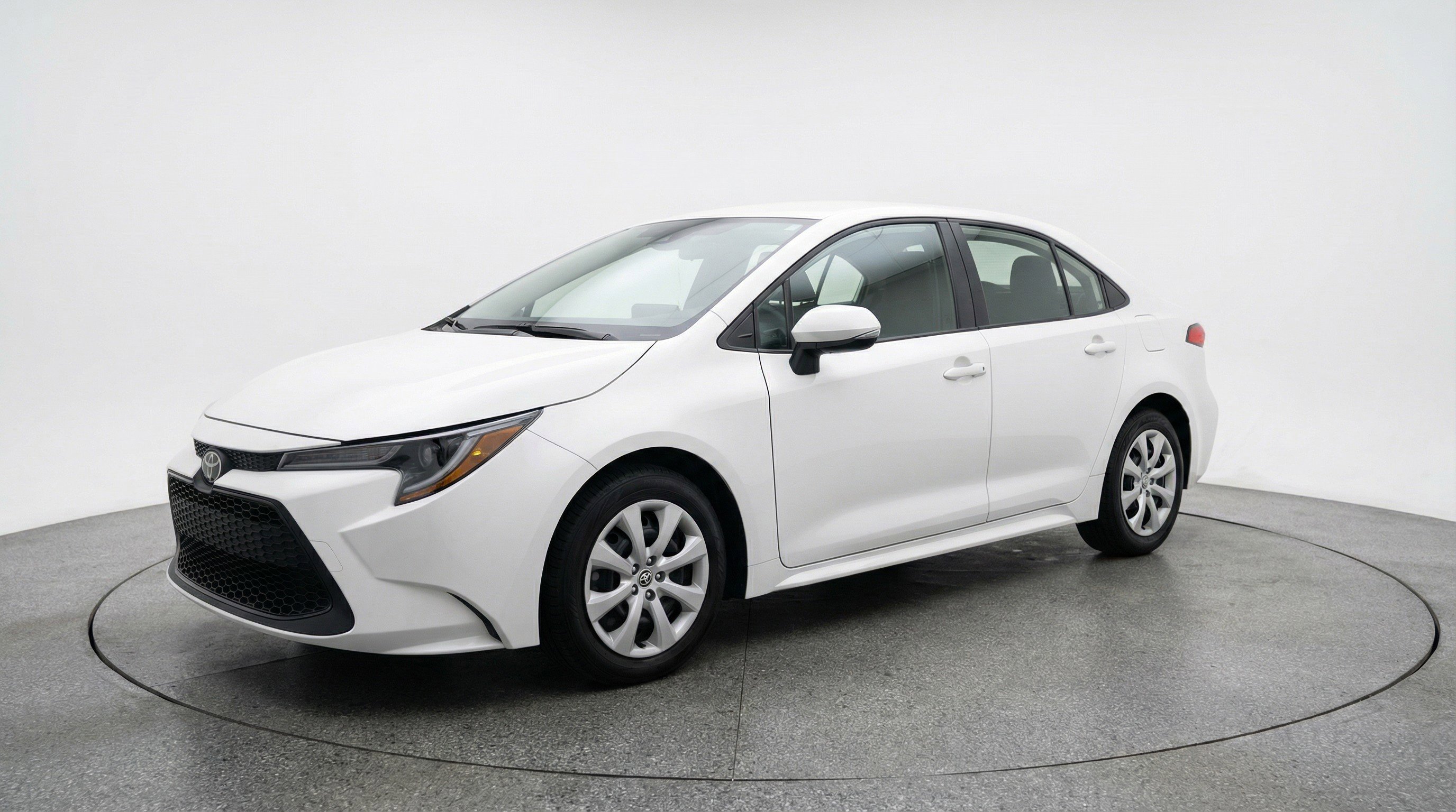 Used 2025 Toyota Corolla LE FWD image 3