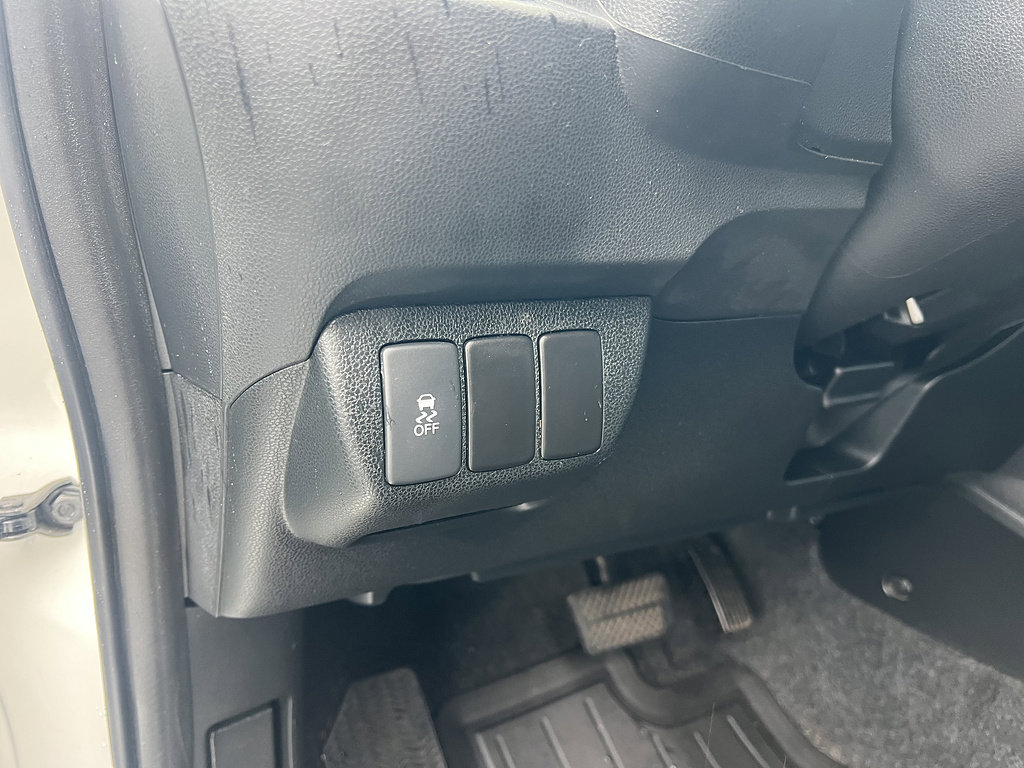 Used 2013 Honda Fit Sport image 27