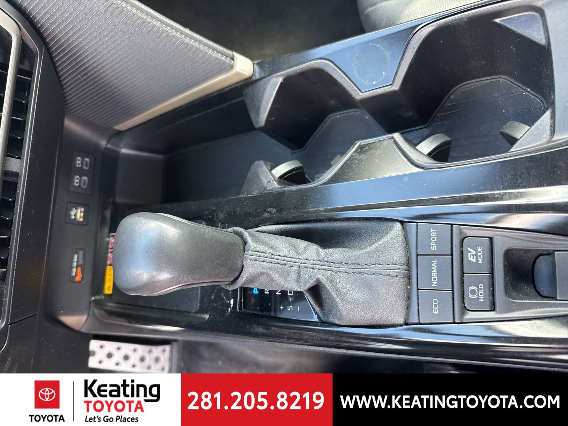 Used 2025 Toyota Camry SE image 20