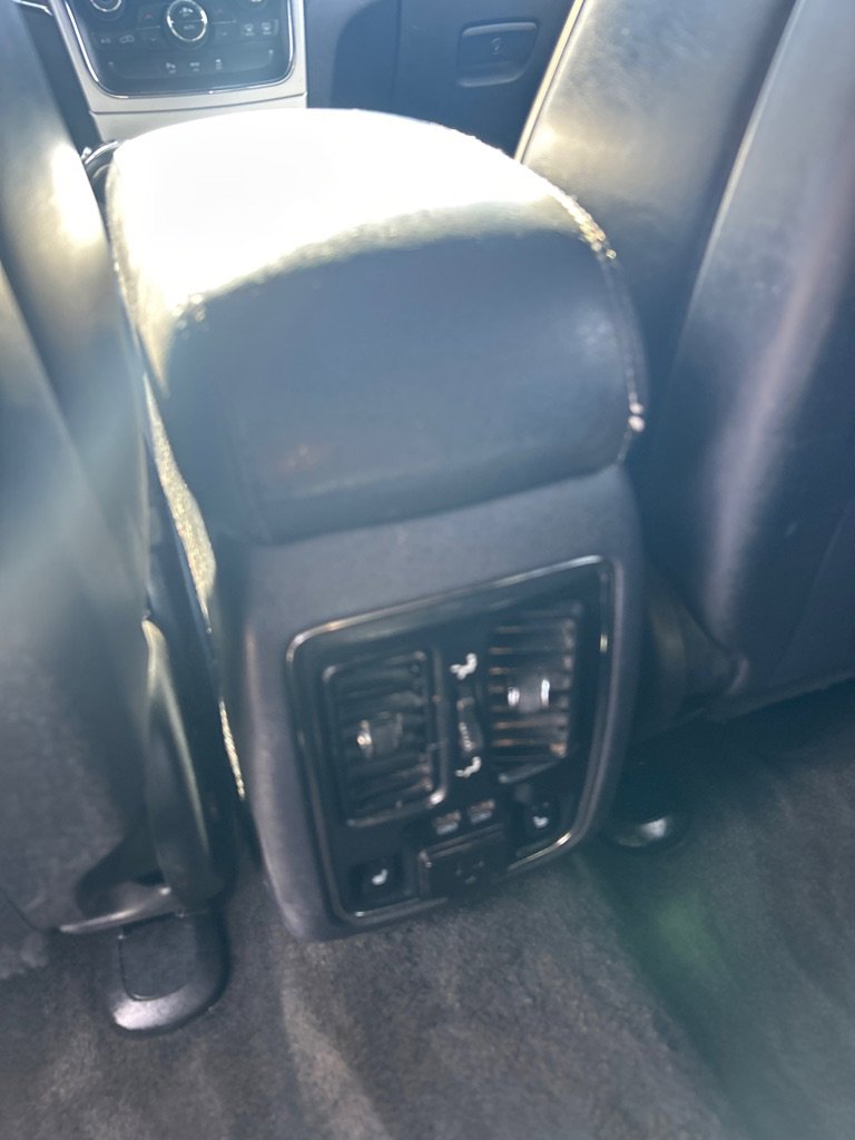 Used 2015 Jeep Grand Cherokee Overland image 18