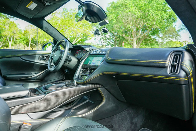 Used 2021 Aston Martin DBX AWD/4WD image 41