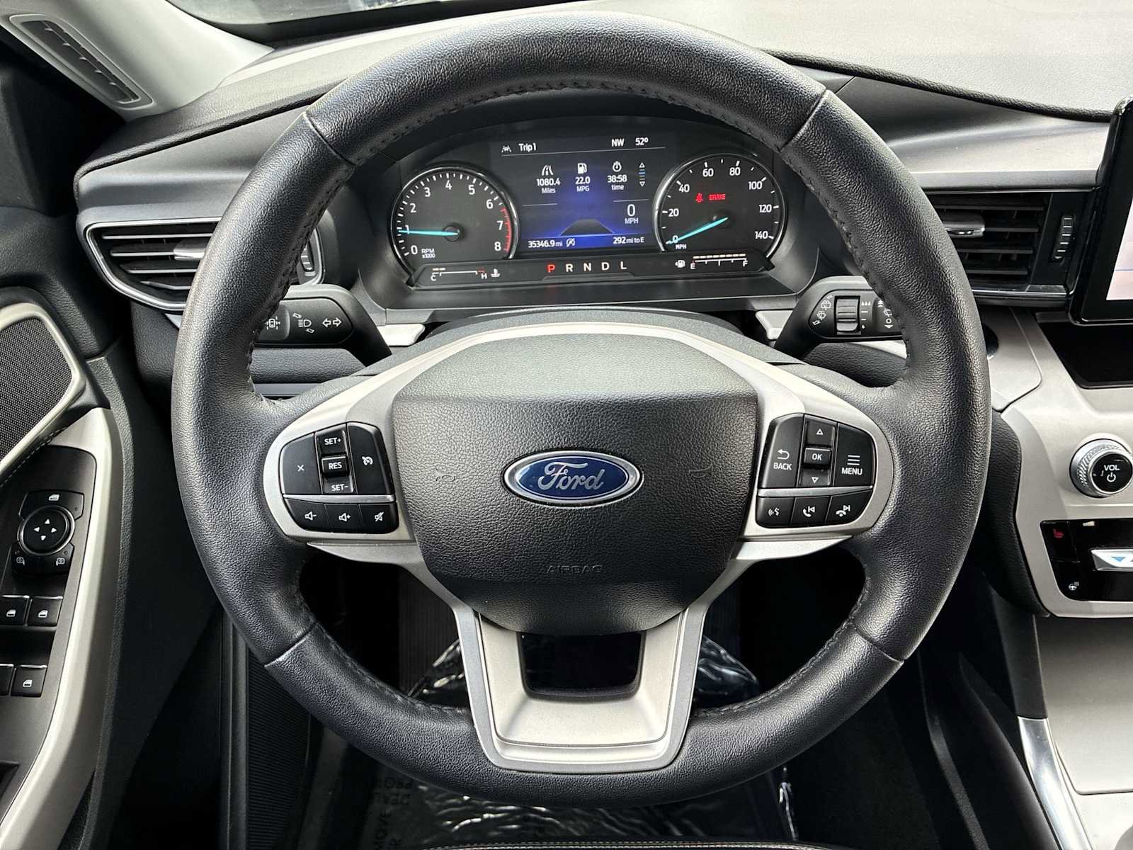 Used 2024 Ford Explorer XLT w/ Equipment Group 202A AWD/4WD image 11