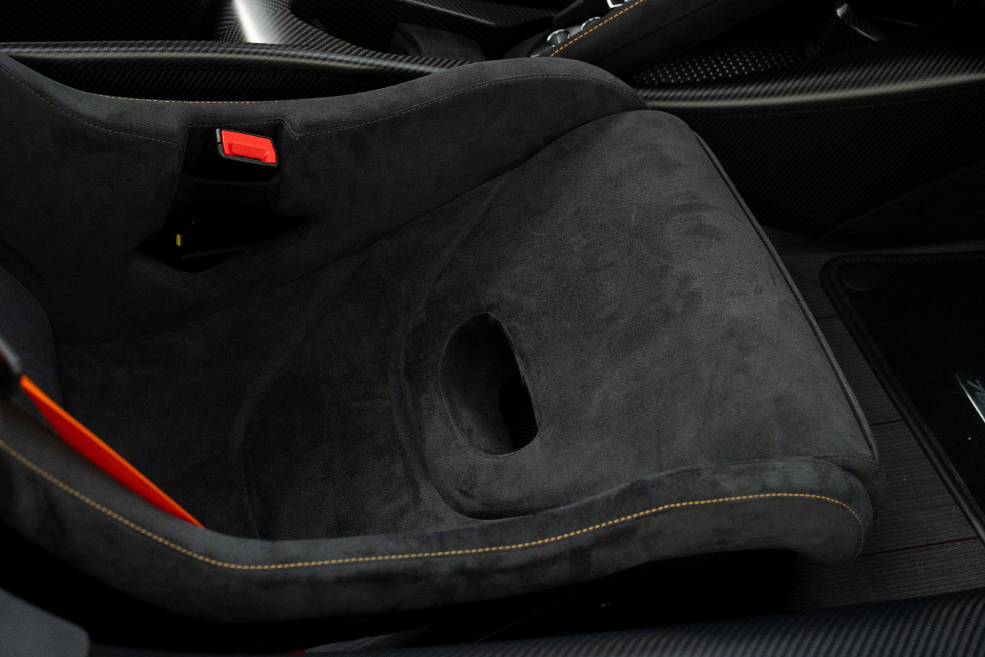 Used 2021 McLaren 765LT image 50