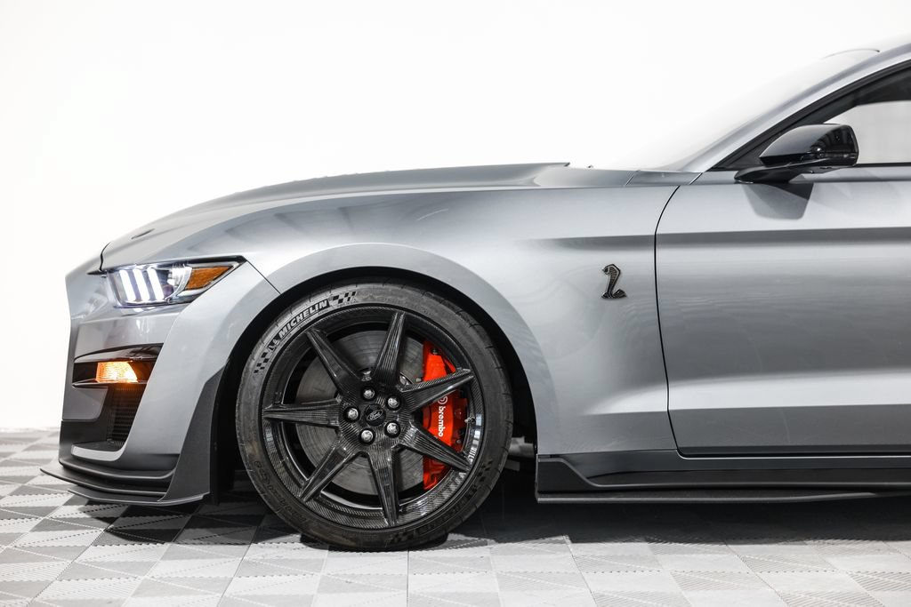 Used 2020 Ford Mustang Shelby GT500 w/ Carbon Fiber Track Pack RWD image 13
