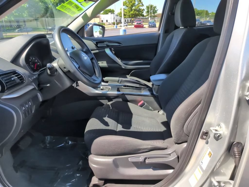 Used 2023 Mitsubishi Eclipse Cross LE AWD/4WD image 21