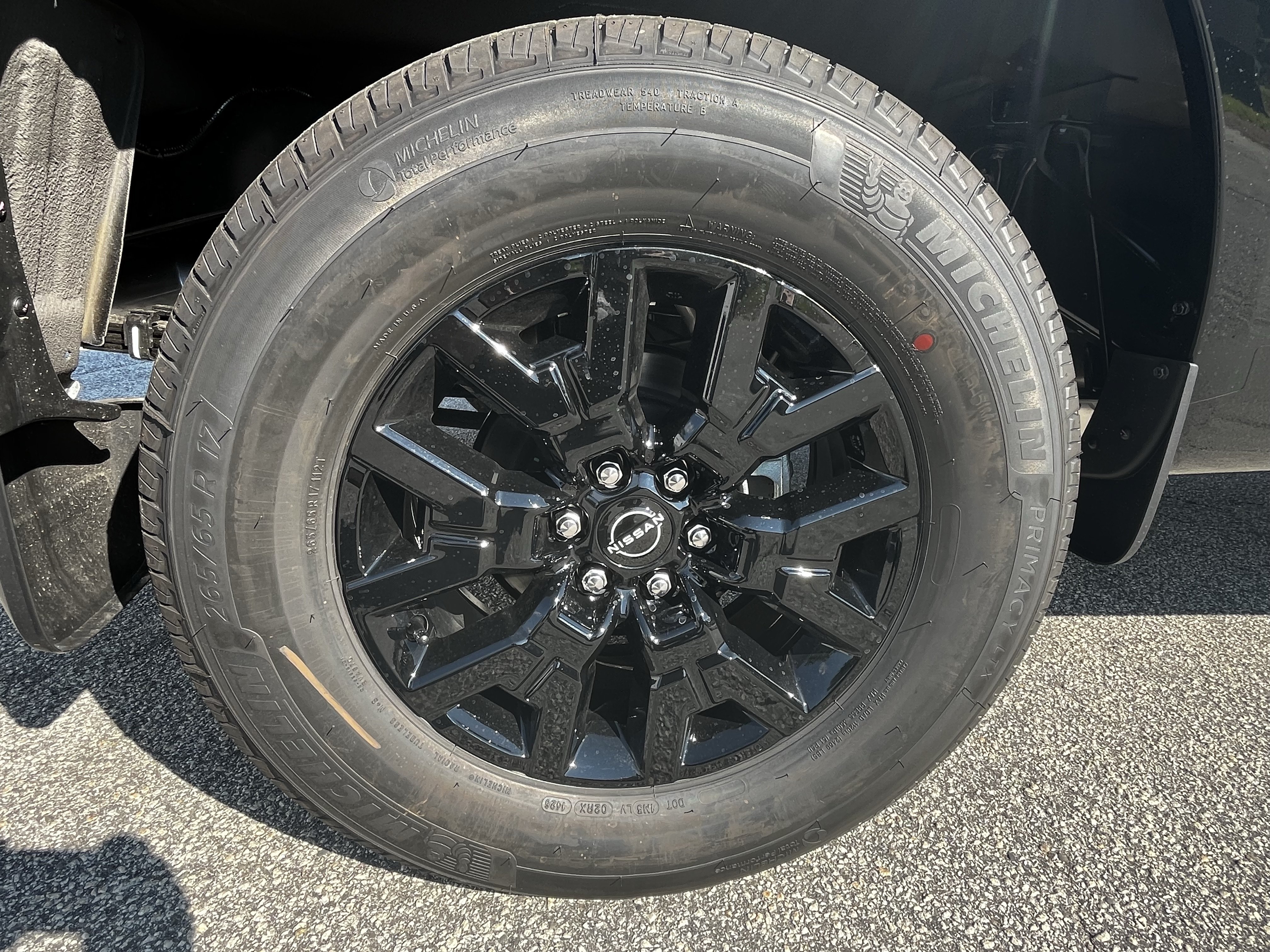 New 2026 Nissan Frontier SV w/ Tow Package AWD/4WD image 10