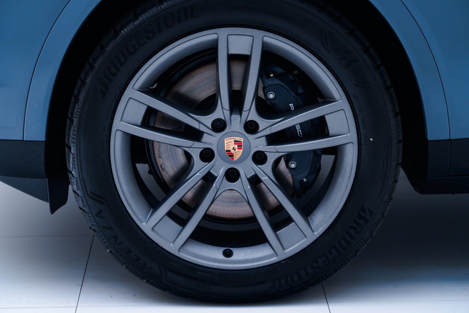 Certified 2026 Porsche Cayenne AWD/4WD image 12