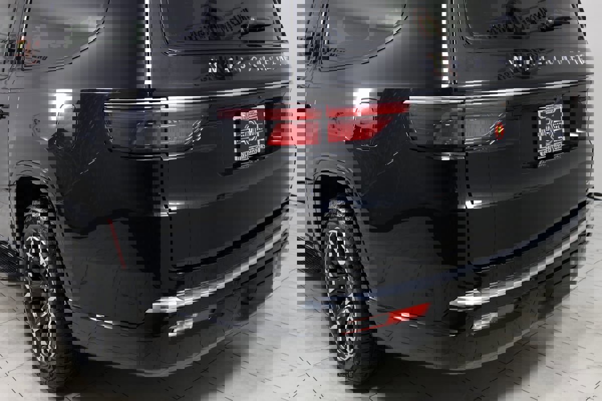 Used 2024 Jeep Wagoneer L Series III w/ Flexible Seating Group image 51