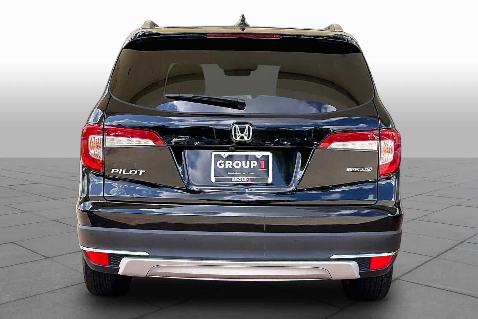 Used 2019 Honda Pilot Touring image 5