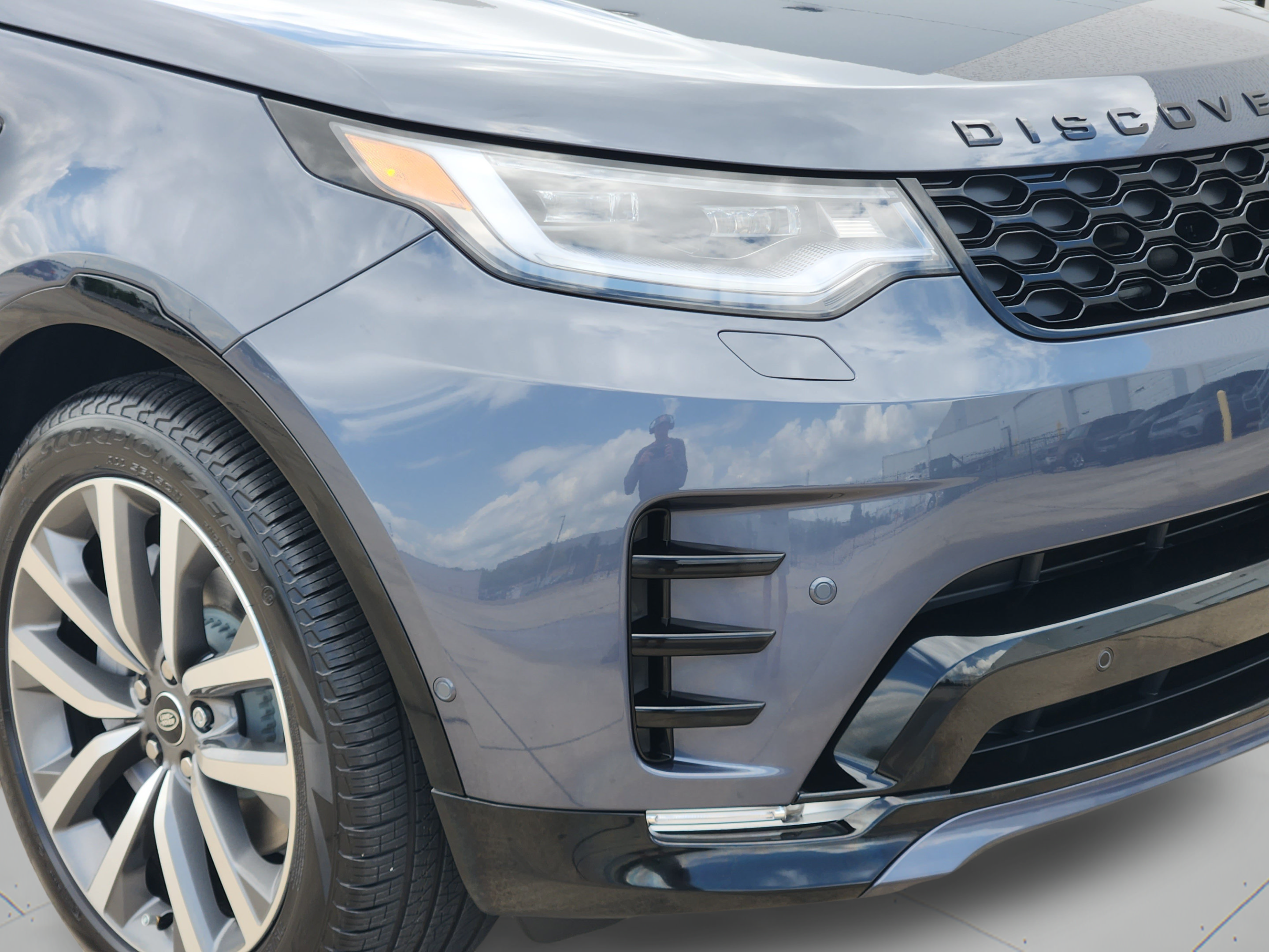 New 2026 Land Rover Discovery Dynamic SE AWD/4WD image 32