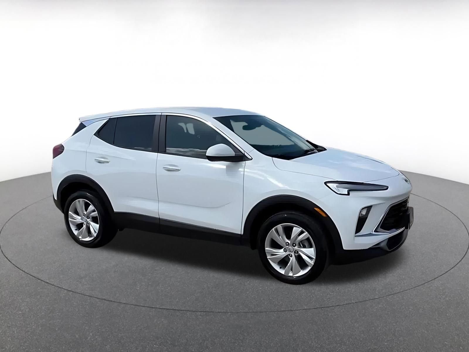 Used 2025 Buick Encore GX Preferred image 2