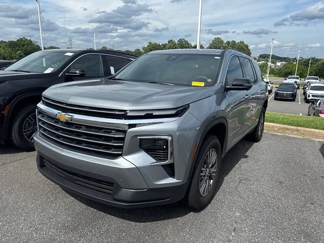 Used 2026 Chevrolet Traverse LT w/ Driver Confidence Package