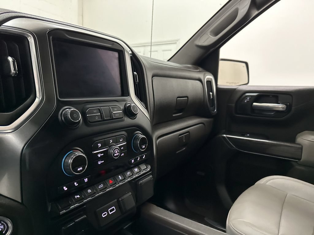 Used 2021 Chevrolet Silverado 1500 LTZ w/ LTZ Convenience Package II AWD/4WD image 35