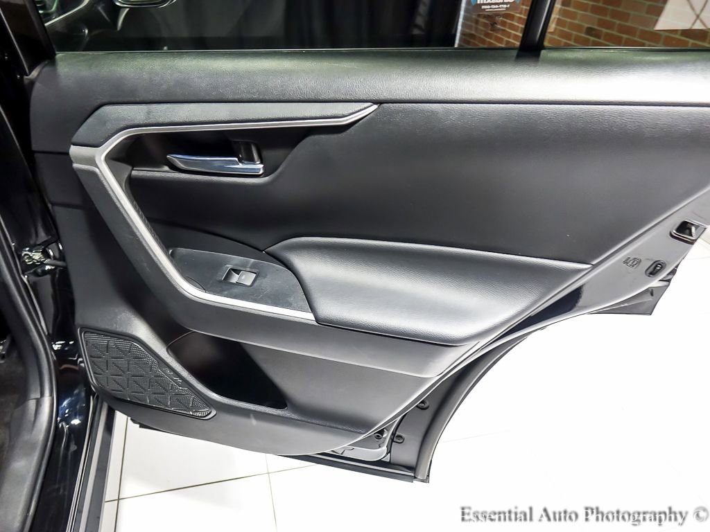 Used 2022 Toyota RAV4 XLE w/ Convenience Package image 31