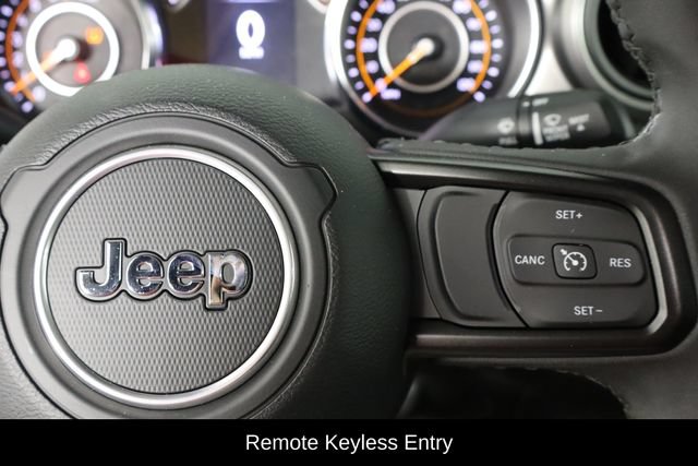 Used 2023 Jeep Gladiator Sport AWD/4WD image 10