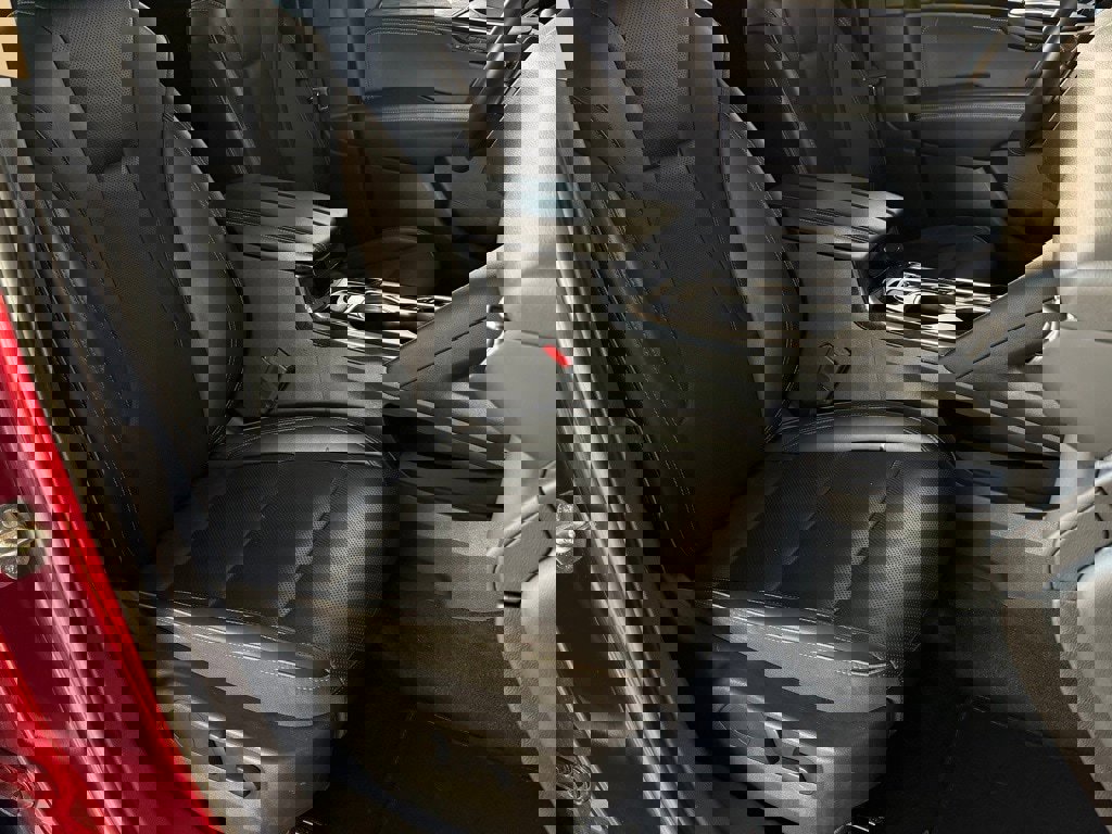 Used 2023 Buick Envision Essence image 22