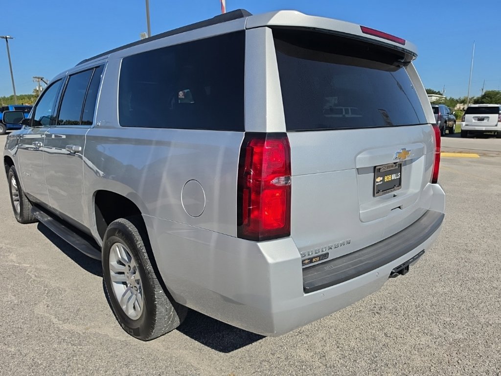 Used 2020 Chevrolet Suburban LT AWD/4WD image 3