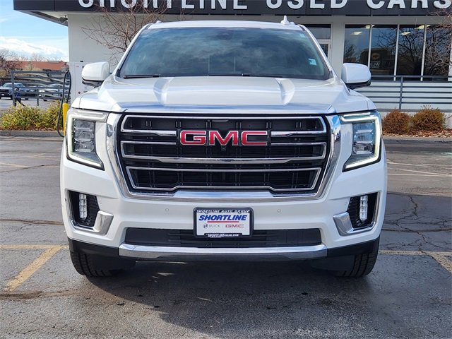 Used 2022 GMC Yukon SLT w/ SLT Premium Package image 9
