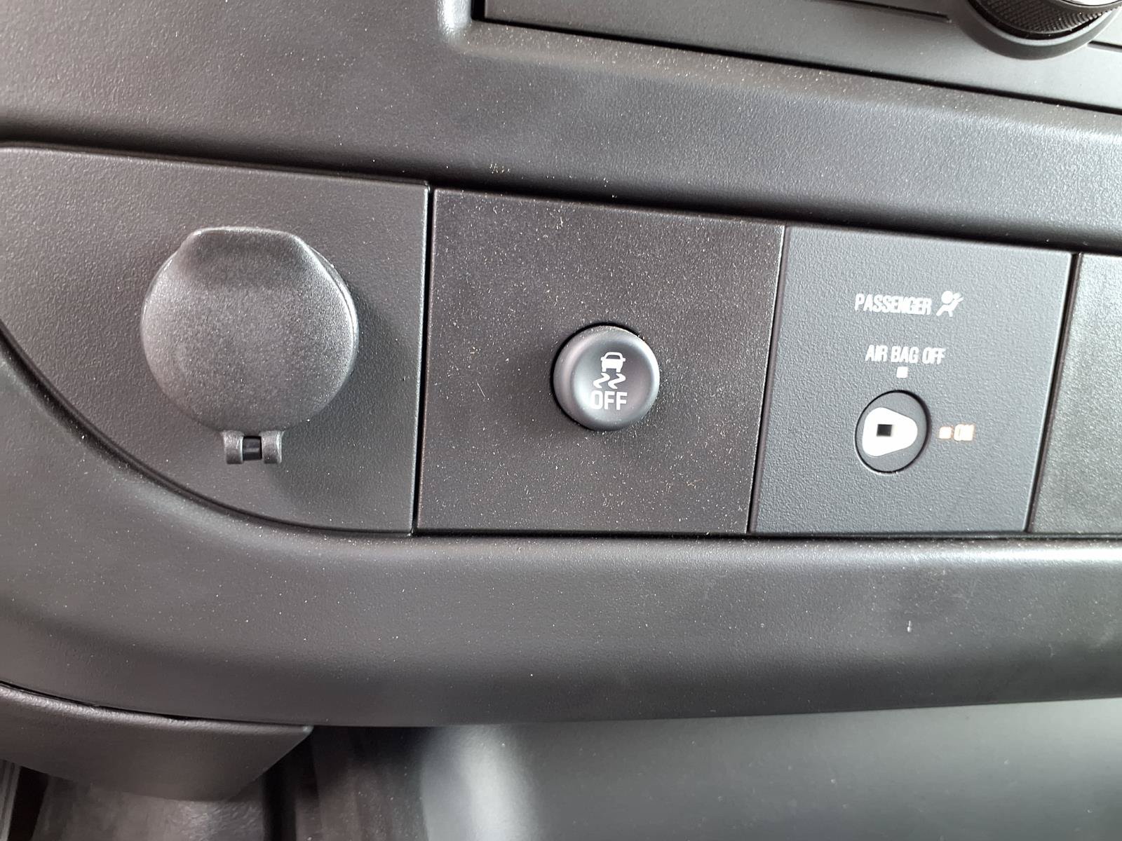 New 2026 GMC Savana 3500 w/ Power Convenience Package RWD image 10