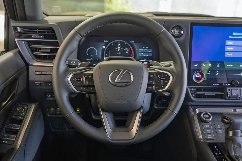New 2026 Lexus GX 550 AWD/4WD image 18
