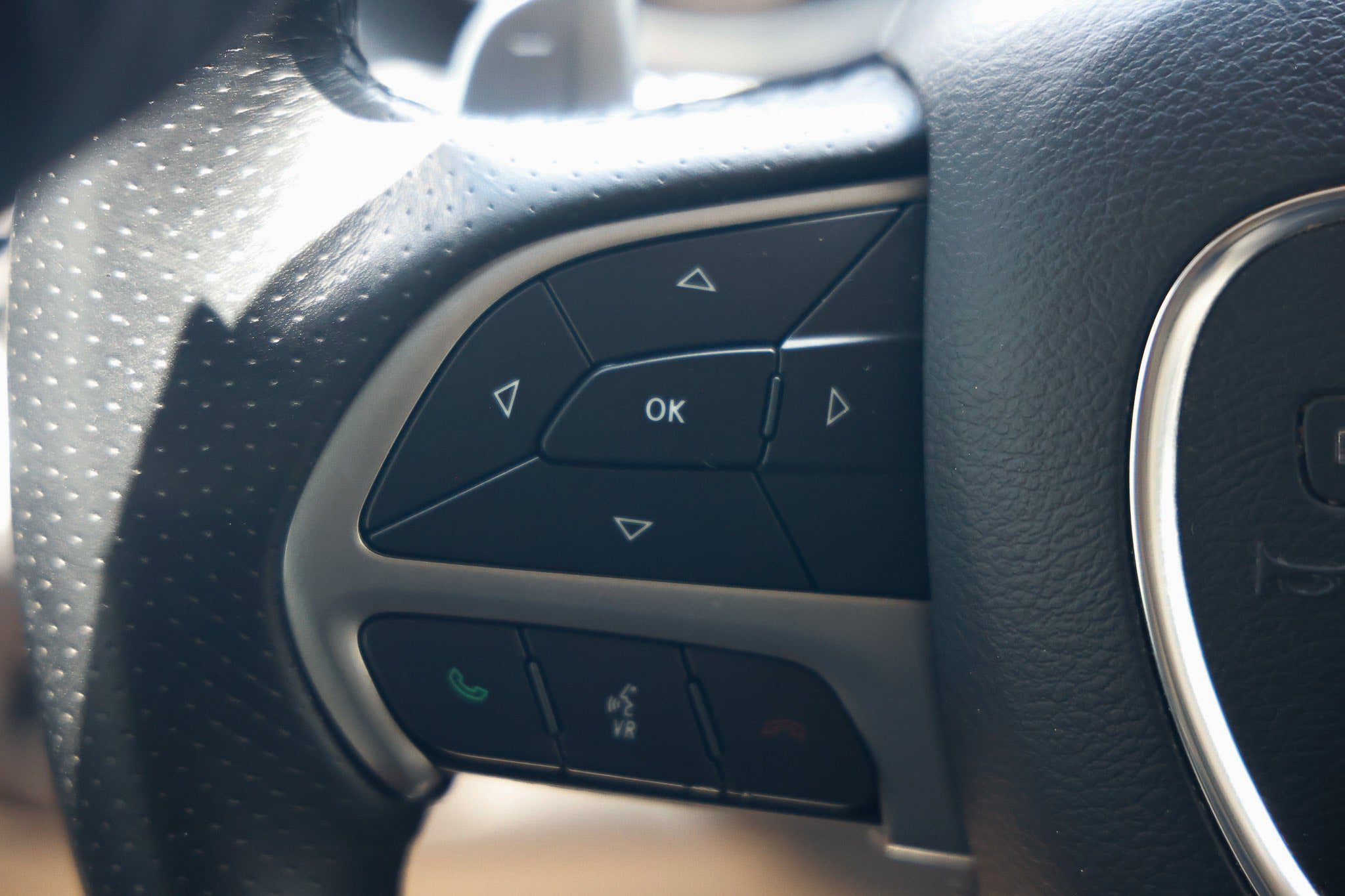 Used 2019 Dodge Durango Citadel w/ Technology Group RWD image 30