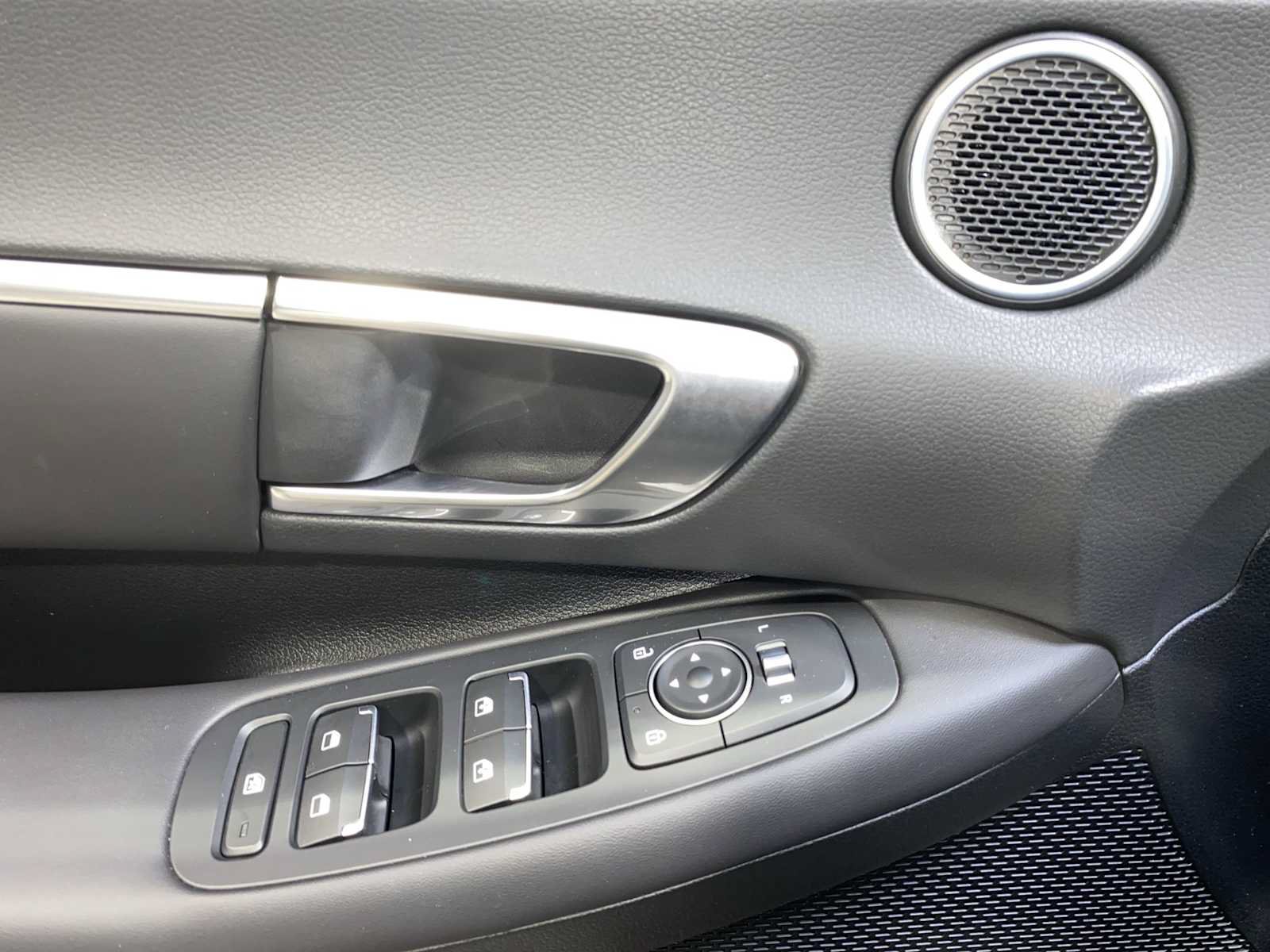 Used 2023 Hyundai Sonata SEL w/ Convenience Package FWD image 23