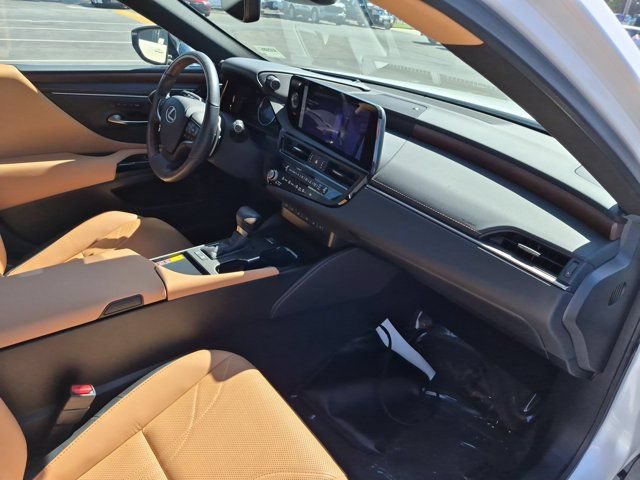 Used 2024 Lexus ES 300h w/ Accessory Package (Z1) FWD image 34