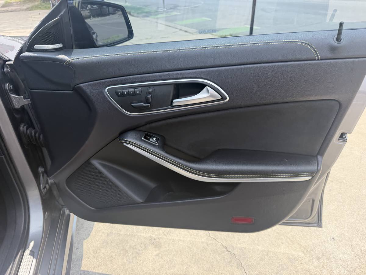Used 2014 Mercedes-Benz CLA 250 4MATIC w/ Edition 1 Package image 23