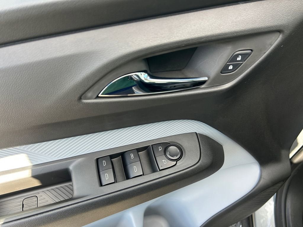 New 2027 Chevrolet Bolt RS w/ Technology Package FWD image 24