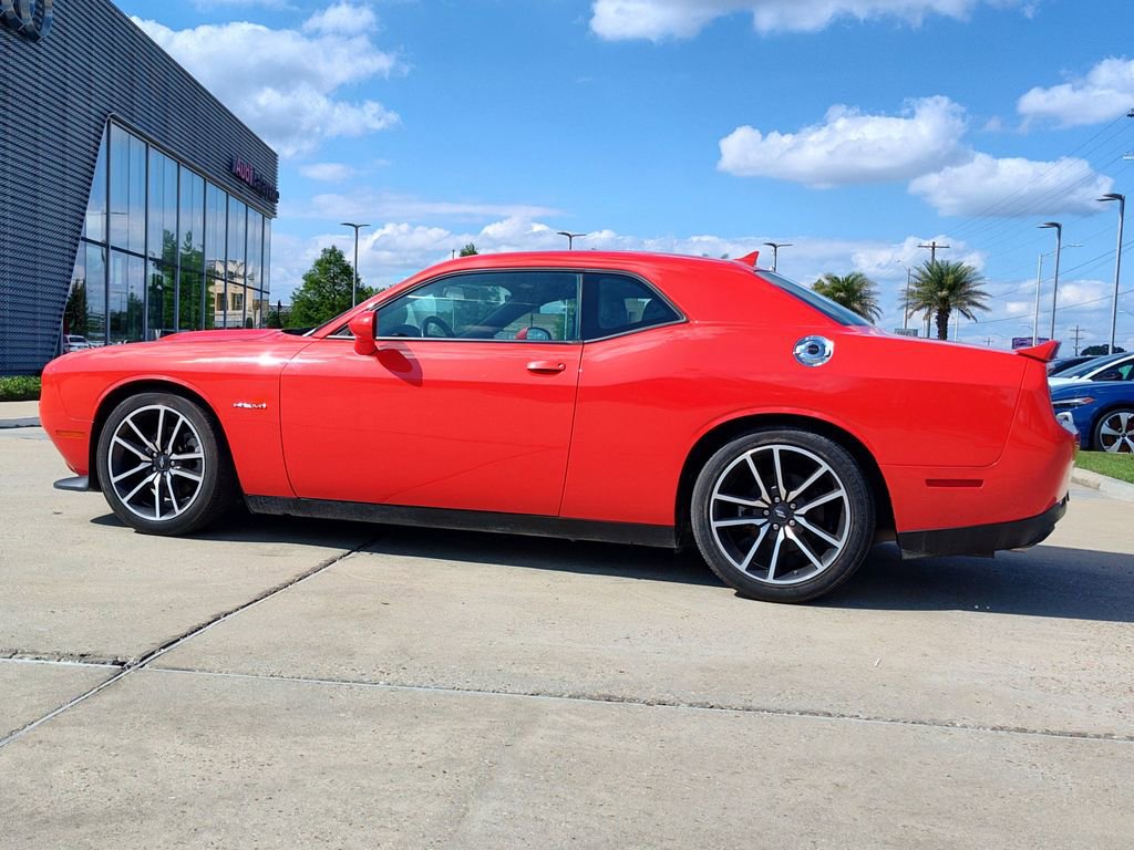 Used 2022 Dodge Challenger R/T w/ Plus Package RWD image 5