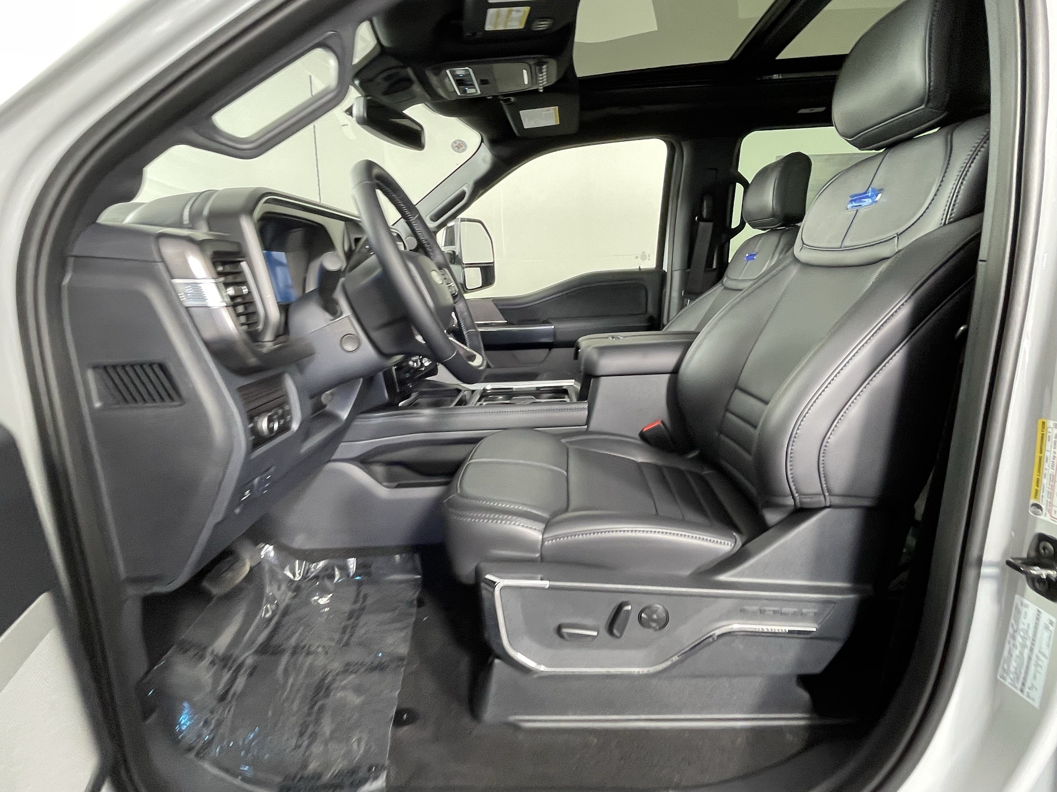 New 2026 Ford F350 Platinum AWD/4WD image 10