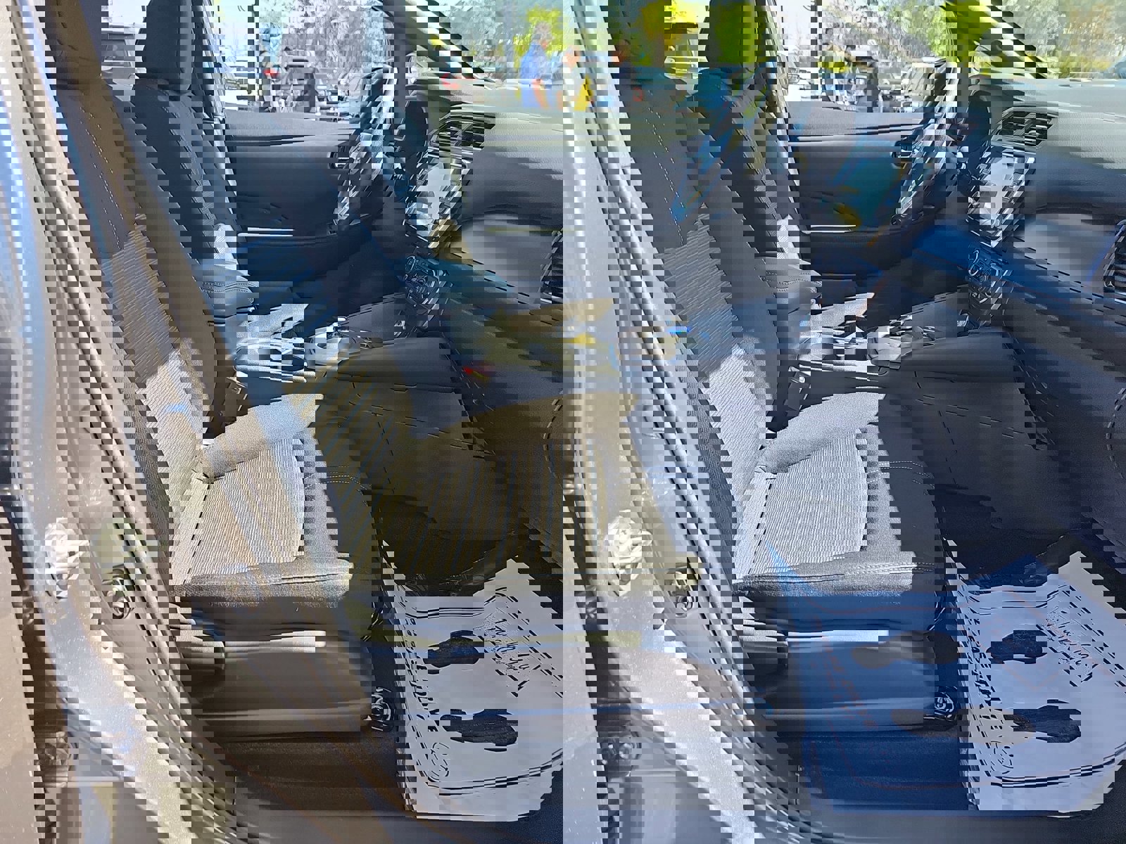 Used 2023 Nissan Leaf S FWD image 10