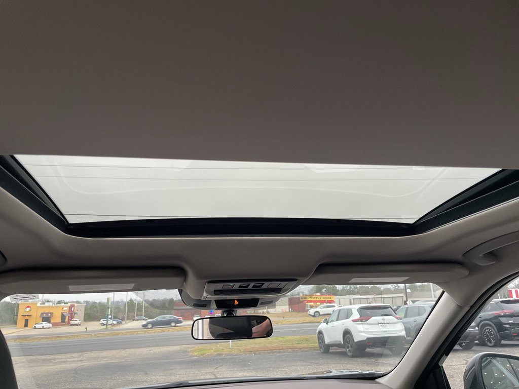 Certified 2023 Nissan Rogue SV w/ SV Premium B Package image 11